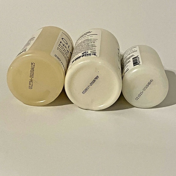 Olaplex Bond Maintenance N4 Shampoo, N5 Conditioner & N3 Perfector Set - Picture 7 of 7